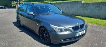 BMW 545i e61 manuál - 2