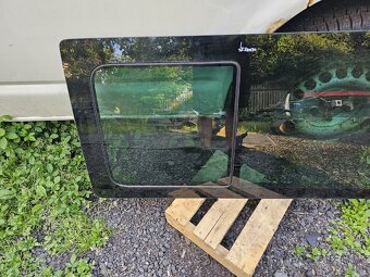 Posuvné šoupací levé boční okno VW T5 T5.1 T6 - 2