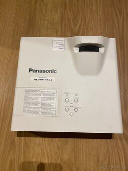 Nefunkční projektor panasonic PT-TW341RWXGA-na díly/opravu - 2
