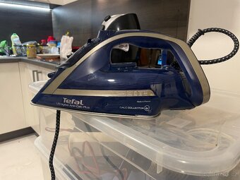 Tefal FV6830E0 Ultragliss Anti-Calc Plus - žehlička - 2