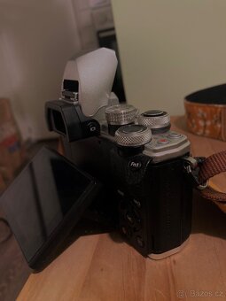 Prodám Olympus OM-D E-M10 - 2