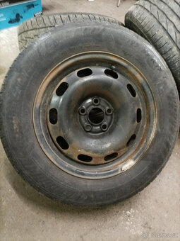 Plechové disky s pneu 195/65 R15 octavia 1, golf 4, Audi A3 - 2