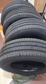 215/65/16C rok 2025 - 2