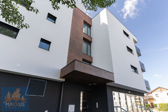 Pronájem nového bytu 1+kk (31,5 m²) + sklep, Praha 15 – Horn - 2