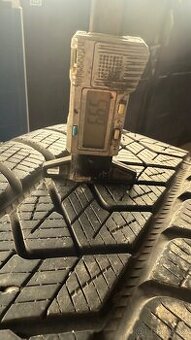 Pirelli scorpion winter 235/55R18 - 2