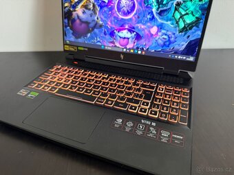 Herní notebook Acer Nitro 16 - 2