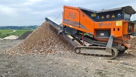 Drtič / Drtička stavebni suti, betonu, zelezobetonu, dřeva - 2