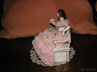 Porcelánová figura - 2