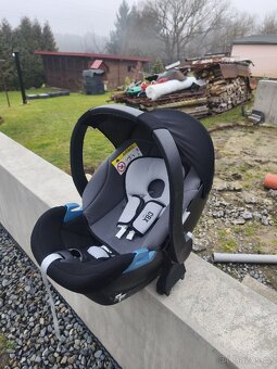Auto sedačka - 2