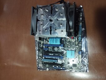 M5A99FX PRO R2.0 s AMD FX 8320 16GB DDR3 - 2