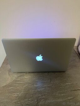 Prodám Apple MacBook Pro 15,stříbrná - 2