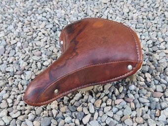 Staré kožené sedlo - 2