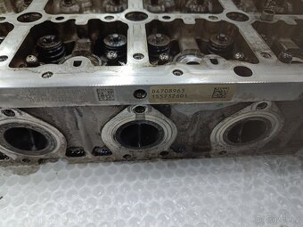 Hlava motoru BMW - 2