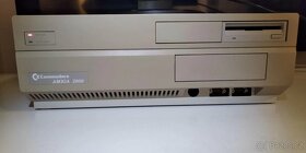 Commodore AMIGA 2000 - 2