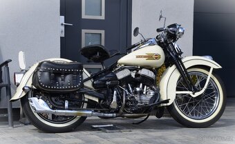 Harley Davidson WLC 750  1950  -  bílé SPZ - 2