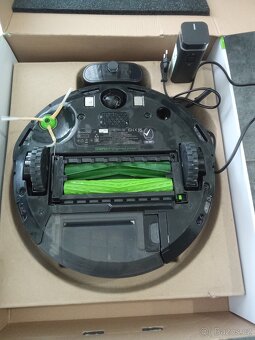 Robotický vysavač iRobot i7 - 2