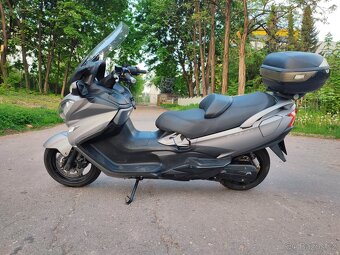 Suzuki Burgman 650 Executive - 2