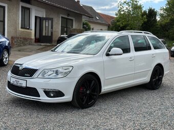 Škoda Octavia II RS 2.0tdi (125kw-CEGA) DSG-NAVI-TAŽNÉ-18”- - 2