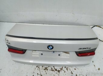 BMW G20 330e KOMPLETNÍ ZADNÍ VIKO - 2