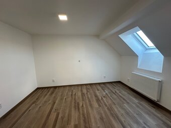 Pronájem bytu 2+kk Újezd - 2
