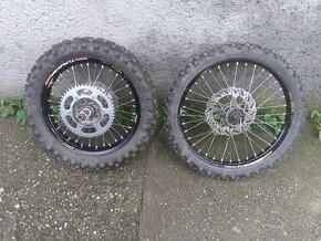 Kola na husqvarnu 18-21 - 2