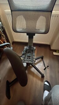 Daruji za odvoz poškozenou židli Piston - 2