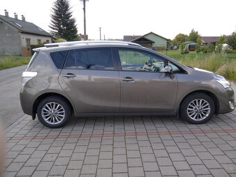 Toyota Verso - 2