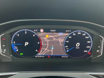 VW Passat Variant B8 Elegance 2.0 TDI DSG, v zaruke - 2