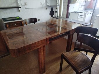 Jídelní stůl - 2