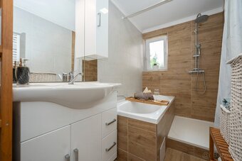 Pronájem rodinného domu 100 m², pozemek 325 m² Stračov - 2