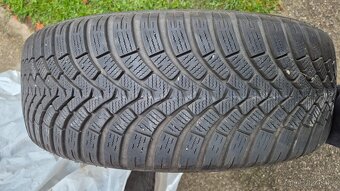 Pneu 225/55/18 - 2