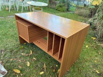 Kancelářský stůl se šuplíky - 2