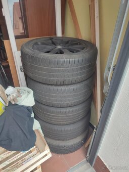 Litá kola 6.5J x 16 ET52.5 + letní pneu 5-6mm - 2