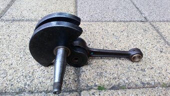 Kliková hřídel moto veterán - 2