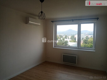 Pronájem atypického bytu - mezonetu, 3+1 s klimatizací, výmě - 2