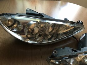 Přední světla Peugeot 206 - 2