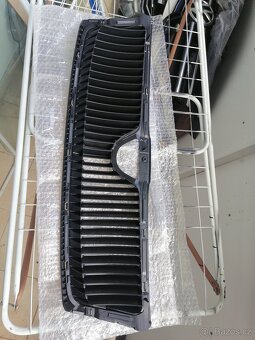 Mřížka narazniku Octavia 2 generace - 2