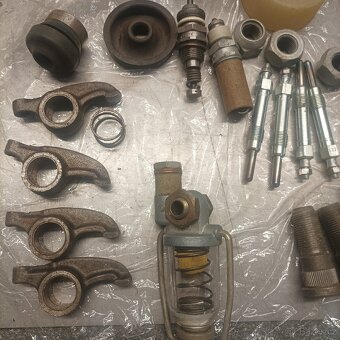 AVIA NÁHRADNÍ DÍLY - 2