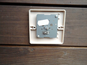 Koncová anténní zásuvka - 2