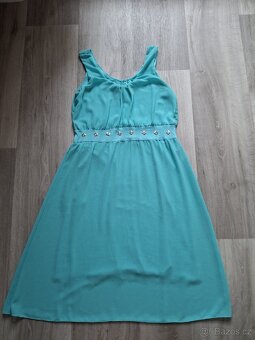 Dívčí šaty - 2