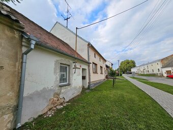 Prodej menšího RD v centru Miroslavi - 2