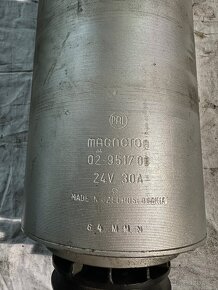 Alternátor 24V 30A pro T148 - 2