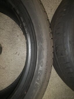 Prodám pneu Pirelli na BMW 225/45 /18 - 2