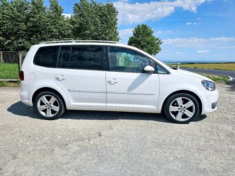 Volkswagen Touran 1,4tsi Highline model 2011 - 2