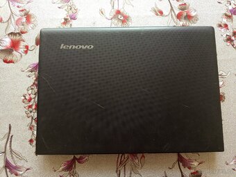 Lenovo IdeaPad 100-15ibd na náhradní díly. - 2