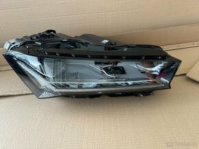 levý pravý full led Škoda Superb IV 4 orig nové - 2