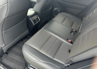 Prodám Lexus NX 300h - 2