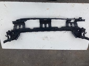 Držák zadního narazniku Audi A5 8W6 807385 - 2