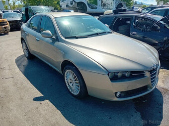 Alfa Romeo 159 2.4 JTD 20V ( 939A3000 ) 147kW r.2006 hnědá n - 2
