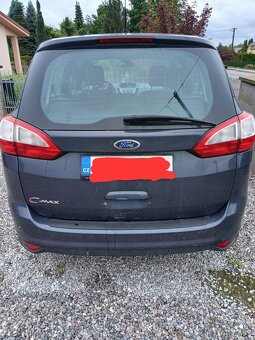 Ford grand C-max 2015 7 míst - 2